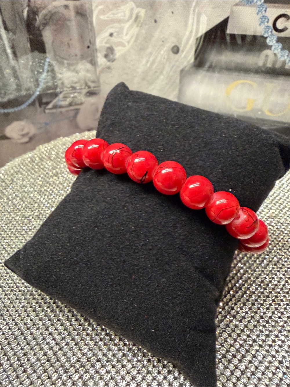 Bold Red glass Beaded Stretch Bracelet. 🆕